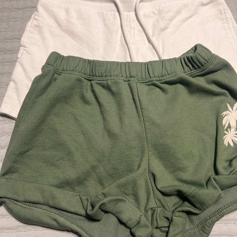 Modern Lux Green and White Athletic Shorts Relaxed Fit